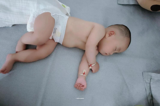 梧州9个月宝宝可以吃盐吗